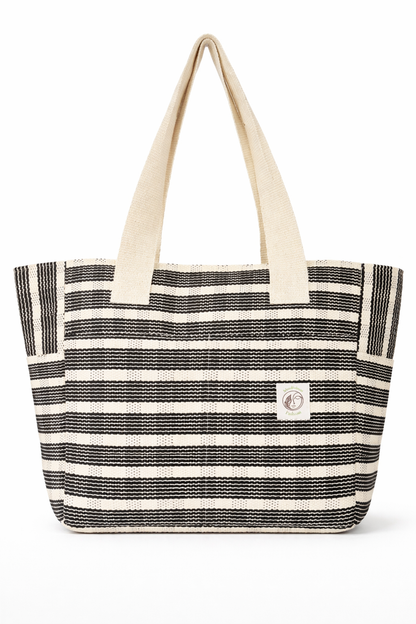 Black/White Handmade cotton thread bag